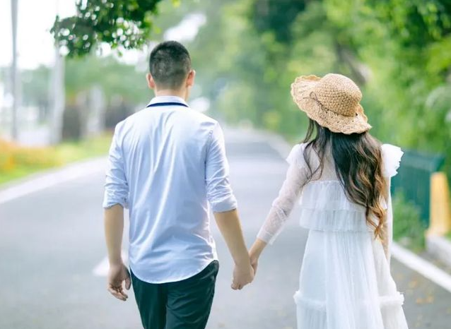 上海婚姻调查取证：离婚了还睡在一起正常吗