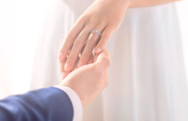 上海市婚姻调查取证：走不出老公出轨的阴影说说